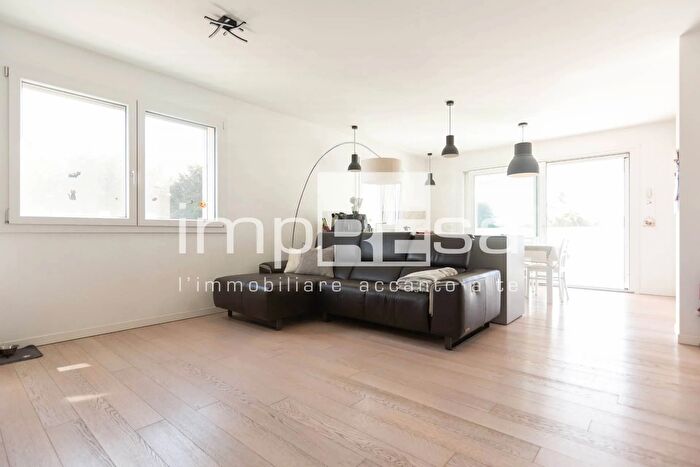 Appartamento quadrilocale in vendita in Viale Grigoletti, Pordenone