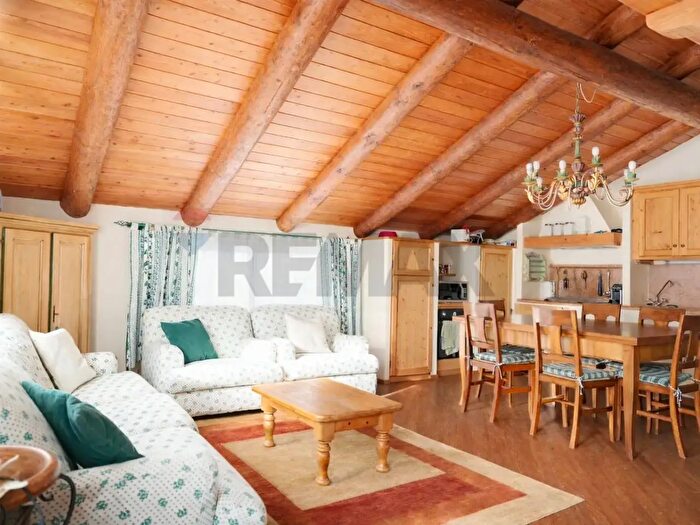 Appartamento con 5 locali in vendita in Via Manzoni, Gallio