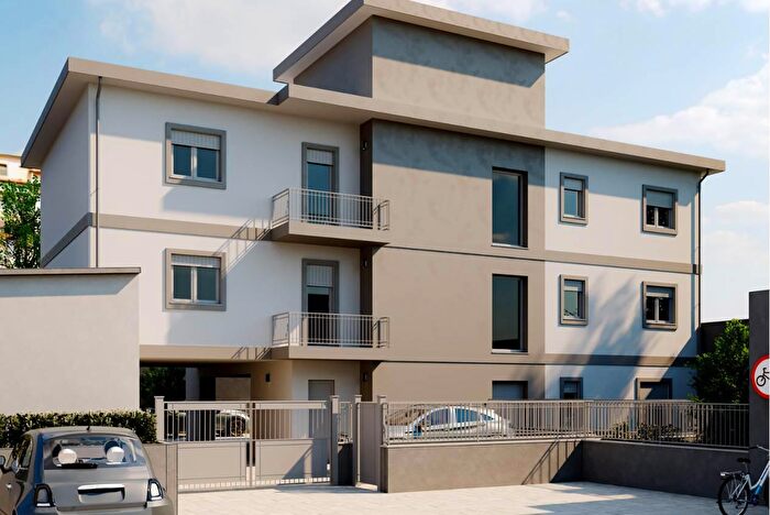 Appartamento quadrilocale in vendita in Via del Pollaiolo, Firenze