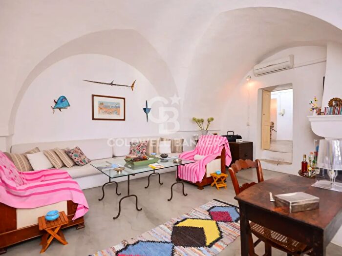 Casa con 5 locali in vendita in Via Giusti, Ostuni