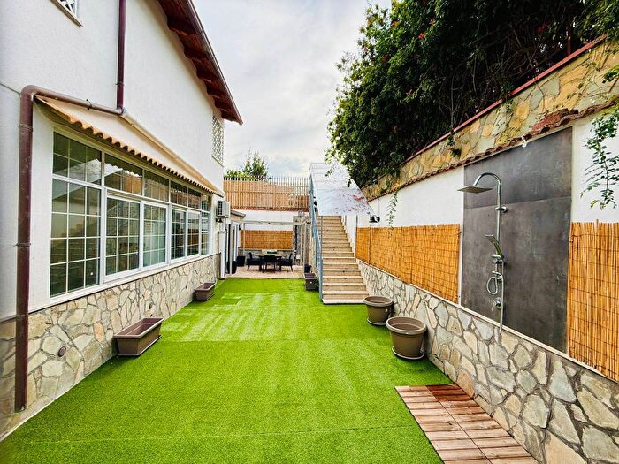 Appartamento trilocale in affitto in Via Patroclo, Partanna, Palermo