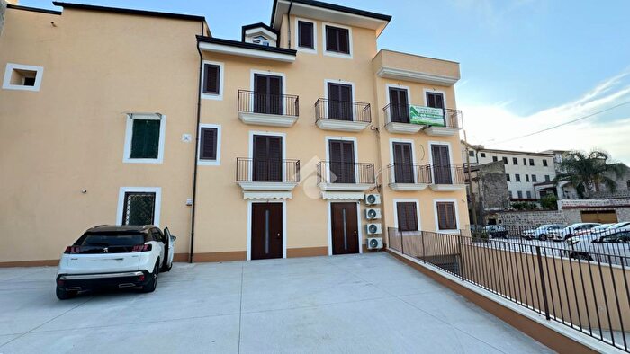 Appartamento quadrilocale in vendita in Via Pomerio, Capua