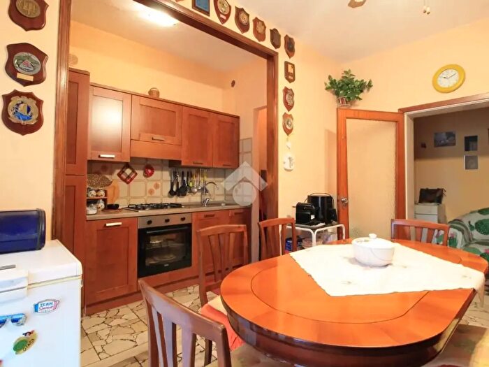 Appartamento quadrilocale in vendita in Via Laurana, Venezia