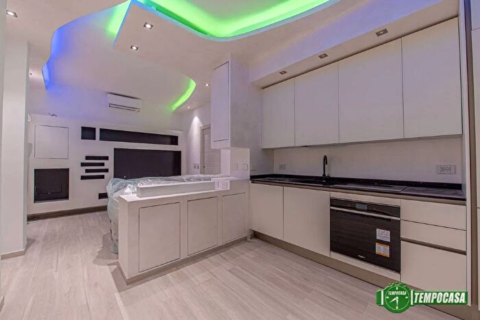 Appartamento bilocale in vendita in Via Felice Cavallotti, Cologno Monzese