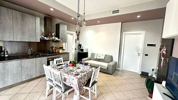 Appartamento trilocale in vendita in Via Monte Santo Mortara, Mortara