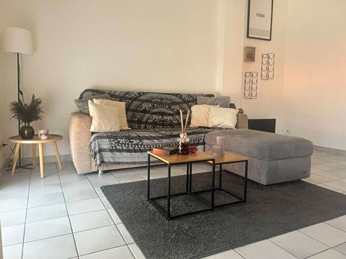 Casa bilocale in affitto in Via Benedetto Alfieri, San Martino, Novara