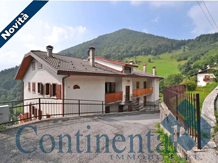 Appartamento trilocale in vendita in Via Maddalena, Cusio