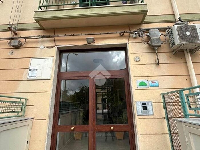 Appartamento trilocale in affitto in Piazza delle cliniche, Oreto Perez, Palermo