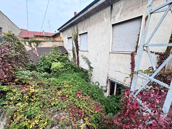 Casa con 5 locali in vendita in Via Giusti, Seregno