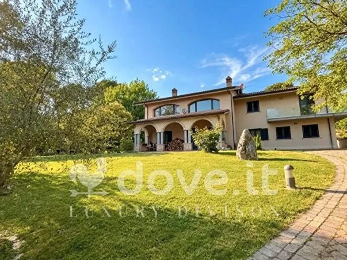 Casa con 6 locali in vendita in Località Campigliano, Rivodutri