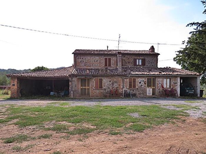 Casa con 6 locali in vendita in Orvieto