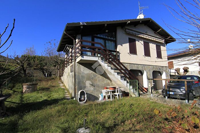 Casa quadrilocale in vendita in Borgata Alice, Gavi