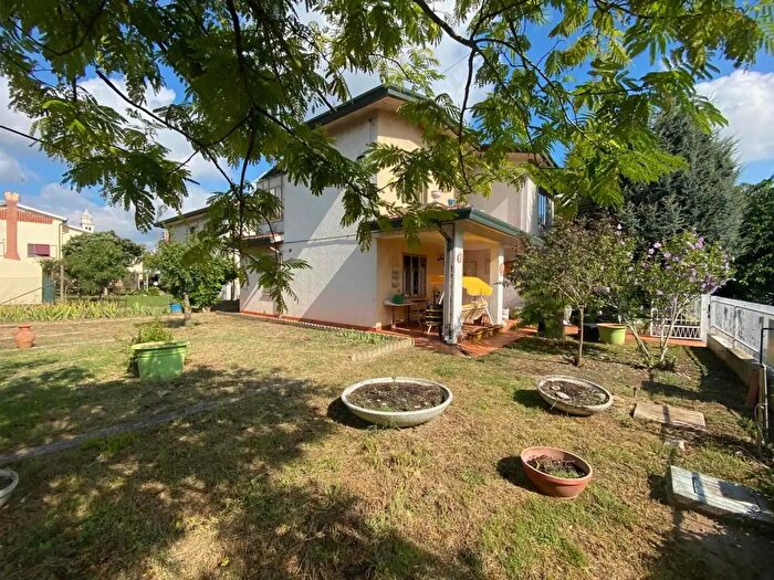 Casa con 6 locali in vendita in Este