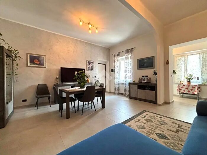 Appartamento con 5 locali in vendita in Via Roma, Airasca