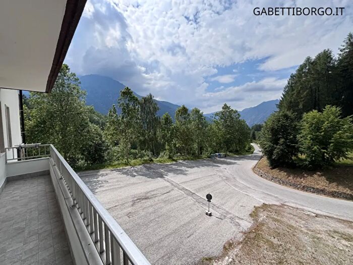 Appartamento bilocale in vendita in Strada Provinciale per Santa Lucia, Entracque