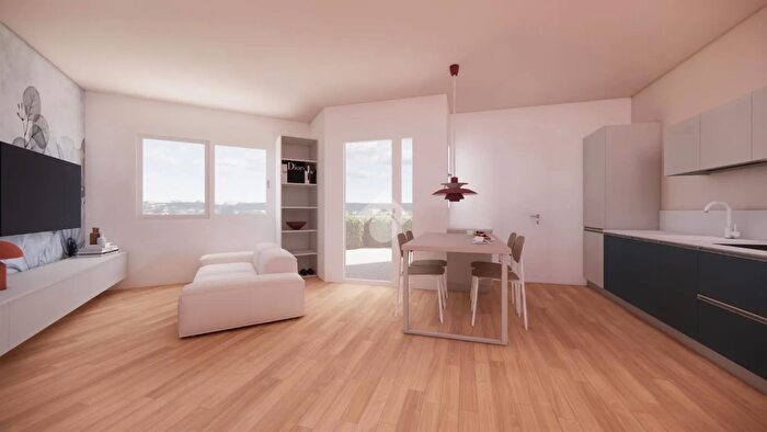 Appartamento trilocale in vendita in Via Fregene, Ragusa