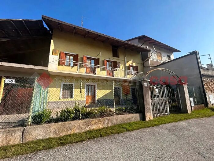 Casa con 5 locali in vendita in Strada Picchi, Cumiana