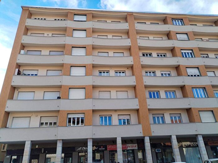 Appartamento quadrilocale in affitto in Via Vittorio Emanuele II, Centro Storico, Chieri