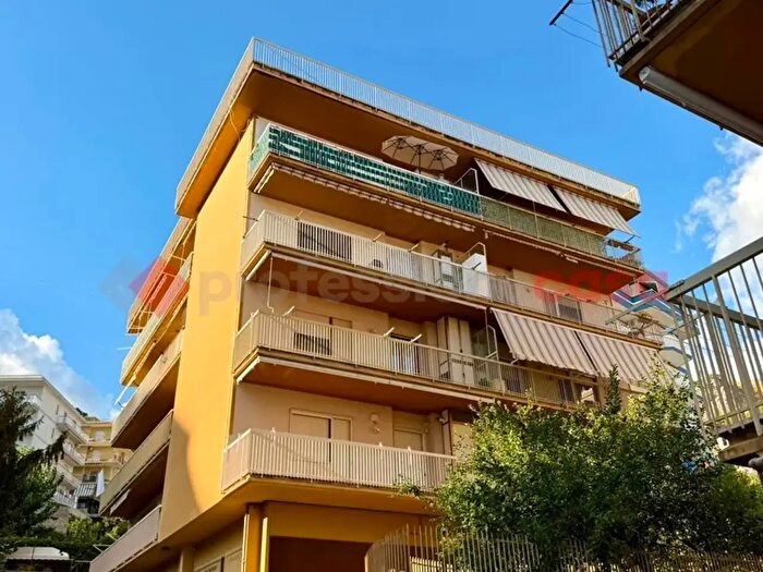 Appartamento quadrilocale in vendita in Via Sant'Antonio Caravalle, Formia