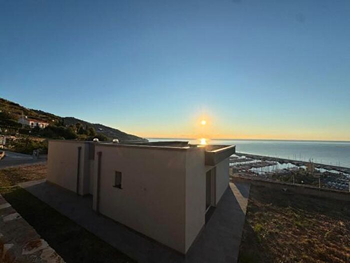 Casa con 6 locali in vendita in Via Cavi, Santo Stefano Al Mare