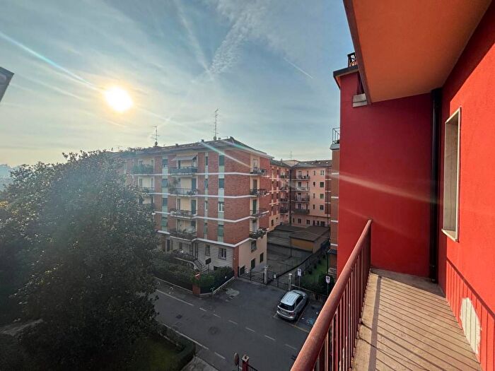 Appartamento trilocale in affitto in Via Luigi Galvani, Ospedale Civile, Brescia