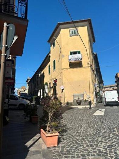 Appartamento trilocale in vendita in Via Agostino Fausti, Bracciano