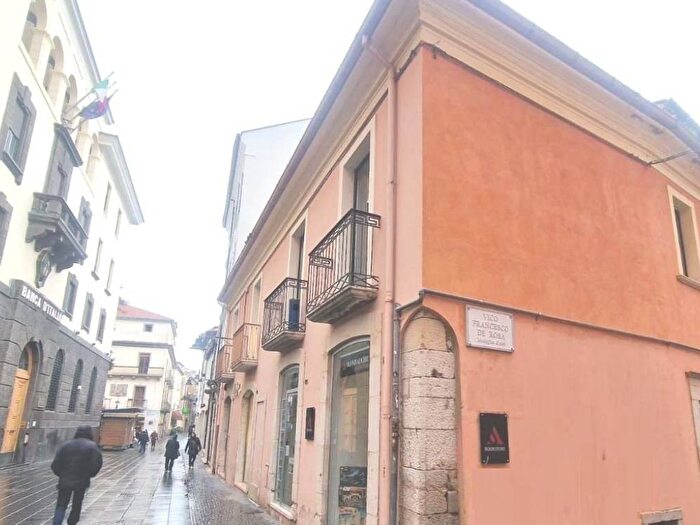 Appartamento in affitto in Vico Fratelli De Rosa, Centro, Potenza