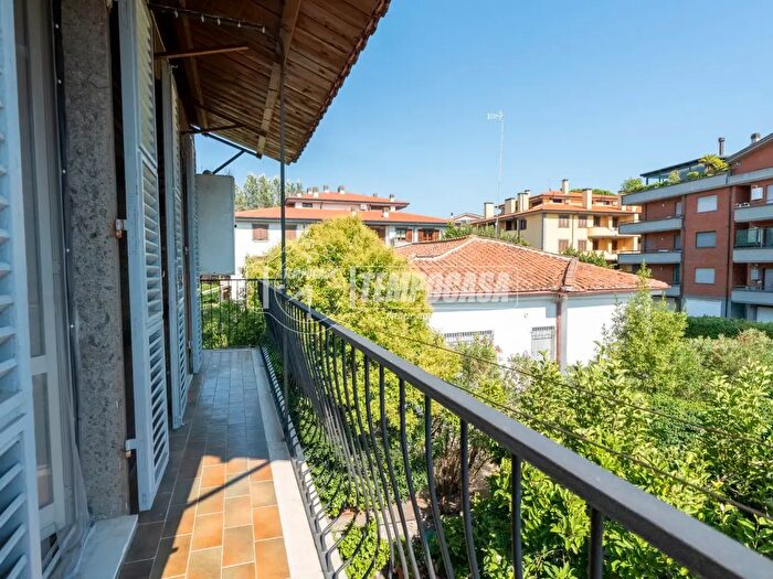 Appartamento con 5 locali in vendita in Viale Trieste, Viterbo