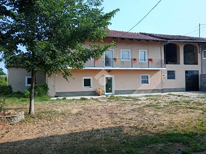 Casa con 5 locali in vendita in Frazione S Luca, Villafranca Piemonte