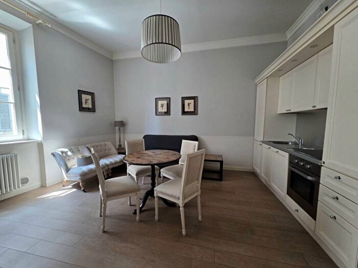 Appartamento trilocale in affitto in Via dellOrto, San Frediano, Firenze