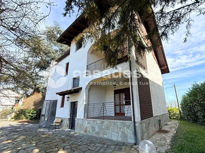 Appartamento trilocale in vendita in Via Padre Carpignano, Montiglio Monferrato