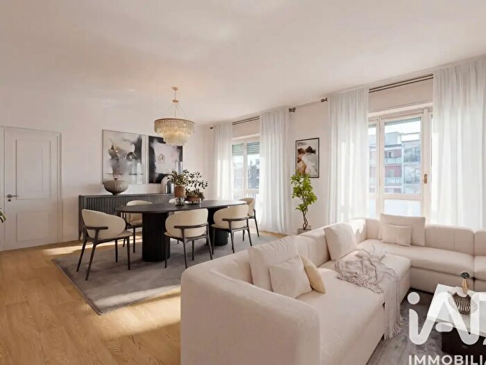 Appartamento trilocale in vendita in Via Stefini, Milano