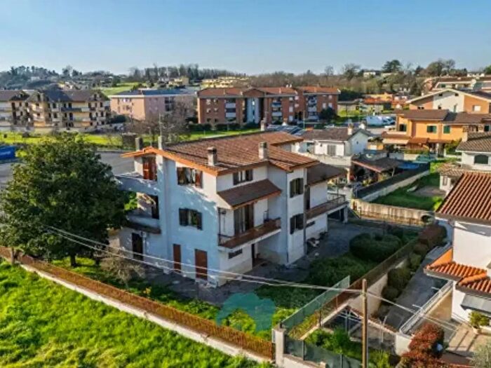 Appartamento trilocale in vendita in Via Guglielmo Marconi, Artena