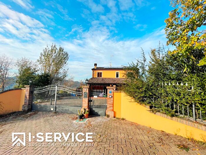 Casa con 8 locali in vendita in Via Rancidello, Poggio Torriana