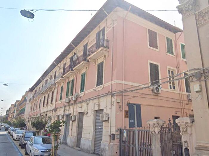 Appartamento bilocale in affitto in Via Ghibellina, Battisti Avignone, Messina