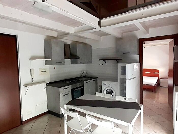 Appartamento trilocale in affitto in Via Secondo Arò, Corso Dante, Asti