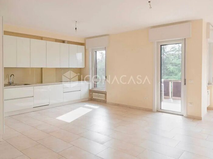 Appartamento con 6 locali in vendita in Via dei Cairoli, Vicenza