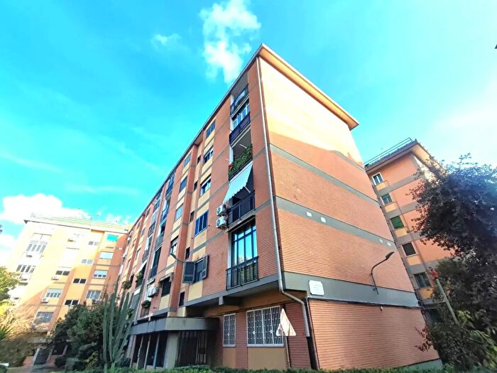 Appartamento trilocale in vendita in Via Louis Armstrong, Napoli