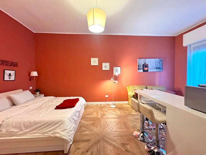 Appartamento bilocale in affitto in Via Visconti di Modrone Milano, Milano