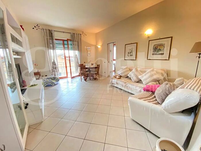 Appartamento con 5 locali in vendita in Via delle Terme, Grosseto