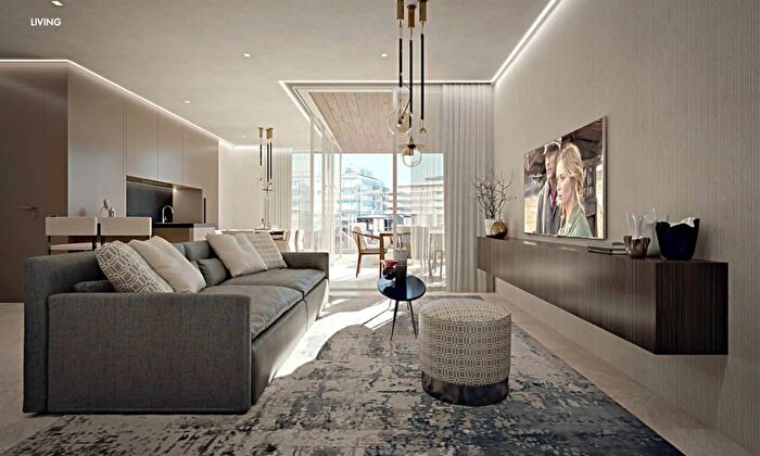 Appartamento quadrilocale in vendita in Viale Cesare Battisti Riccione, Riccione