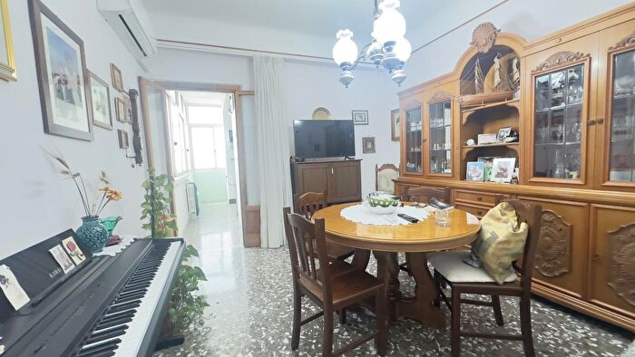 Appartamento trilocale in vendita in Via Giuseppe Pisanelli, Taranto