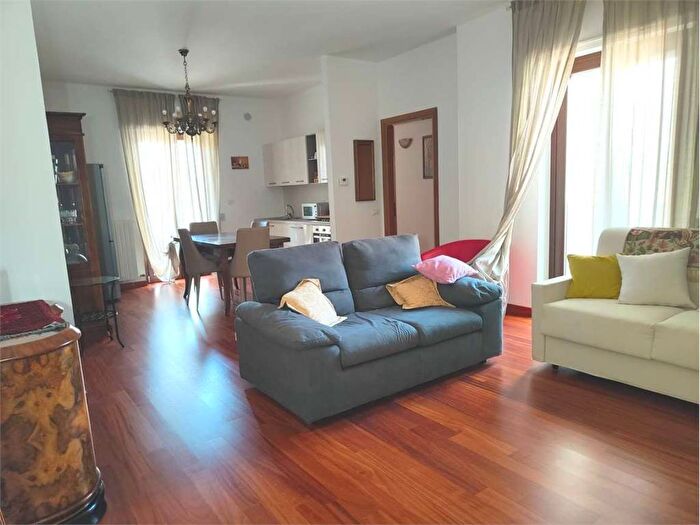 Appartamento trilocale in affitto in Leuca, Lecce