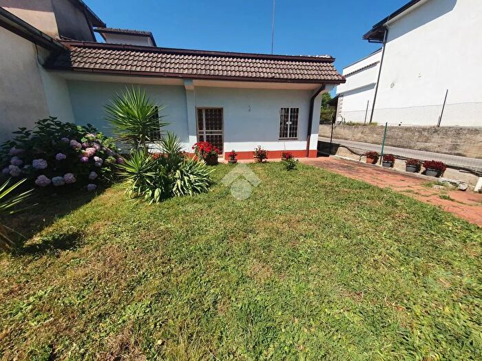 Casa quadrilocale in vendita in Via Colleprote, Veroli