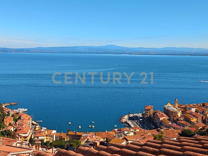 Appartamento con 7 locali in vendita in Via dello Scoglio, Monte Argentario