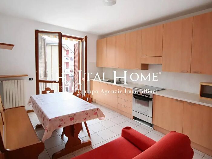 Appartamento bilocale in vendita in Via Centenario, Olgiate Molgora