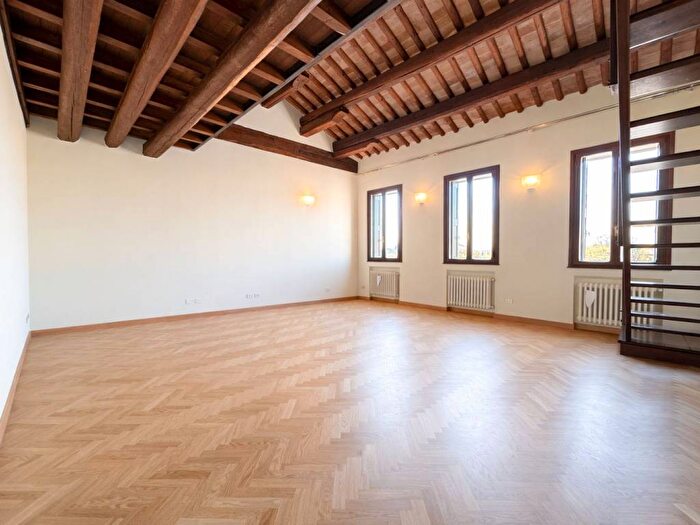 Appartamento con 6 locali in affitto in Prato della Valle, Prato della Valle Pontecorvo, Padova