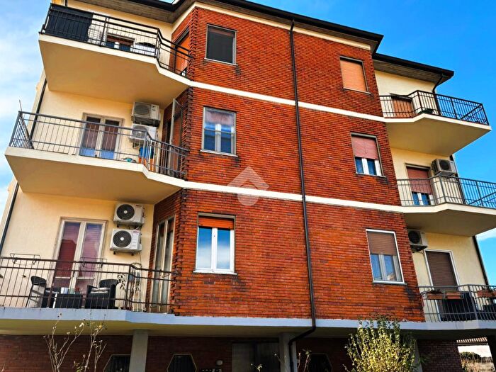 Appartamento trilocale in vendita in Via Alcide De Gasperi, Belgioioso