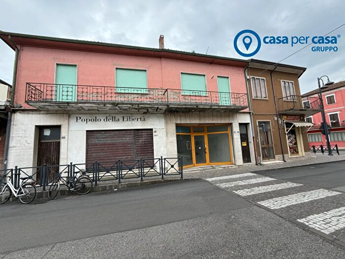 Appartamento trilocale in vendita in Via Roma, Corbola