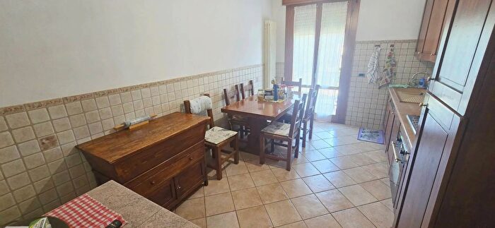 Appartamento con 5 locali in vendita in Via Nazionale Maranello, Maranello